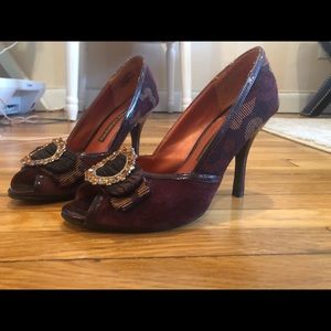 Chinese Laundry patterned heels.